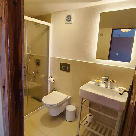 홀리데이파크 Olive Garden Kabak 파랄리아